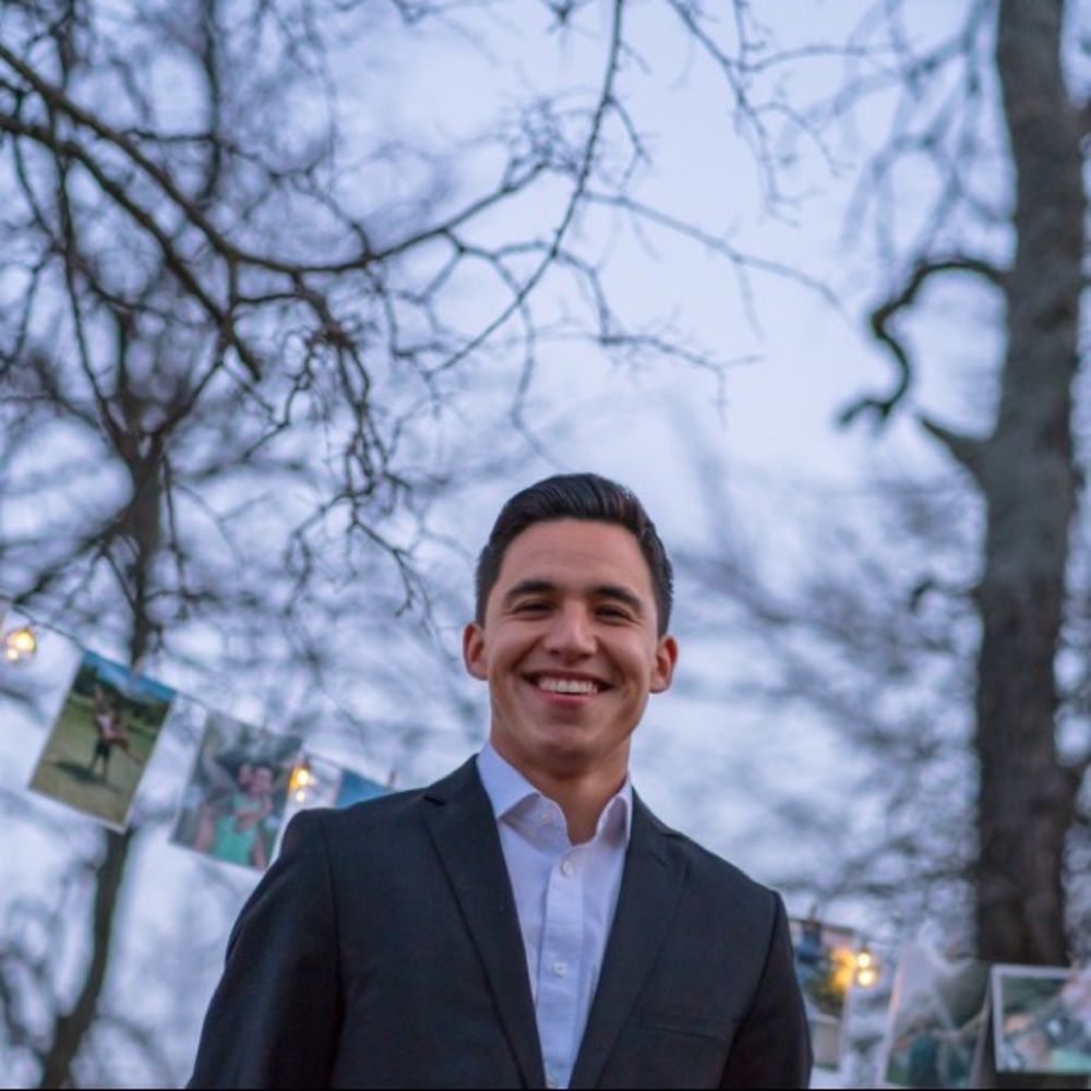 Meet your Posher, Luis